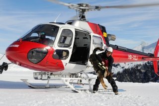 Le corps du parapentiste a été retrouvé dans le secteur du Domjoch, à environ 4300 mètres d'altitude (photo d'illustration). KEYSTONE/JEAN-CHRISTOPHE BOTT